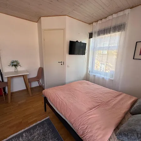 Laura Comfy City Studio Kappeli 8-2 Apartment 29 Near Tallinn Airport Next To The Bus Station Exterior photo