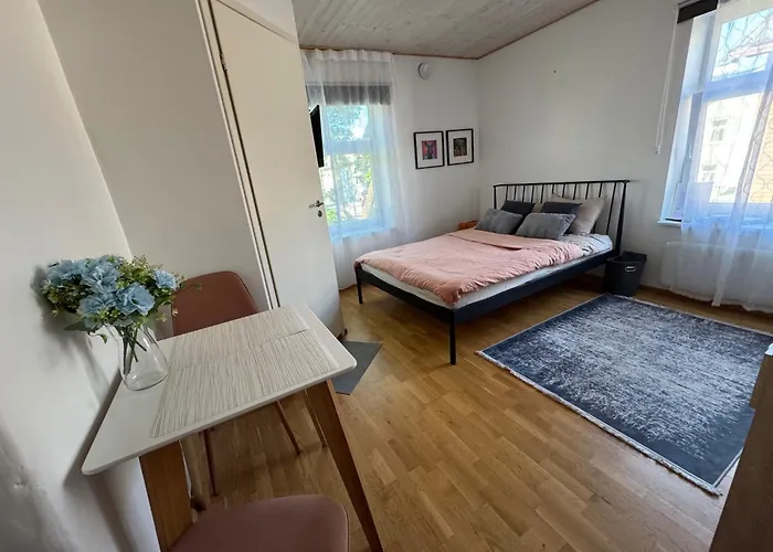 Laura Comfy City Studio Kappeli 8-2 Apartment 29 Near Tallinn Airport Next To The Bus Station